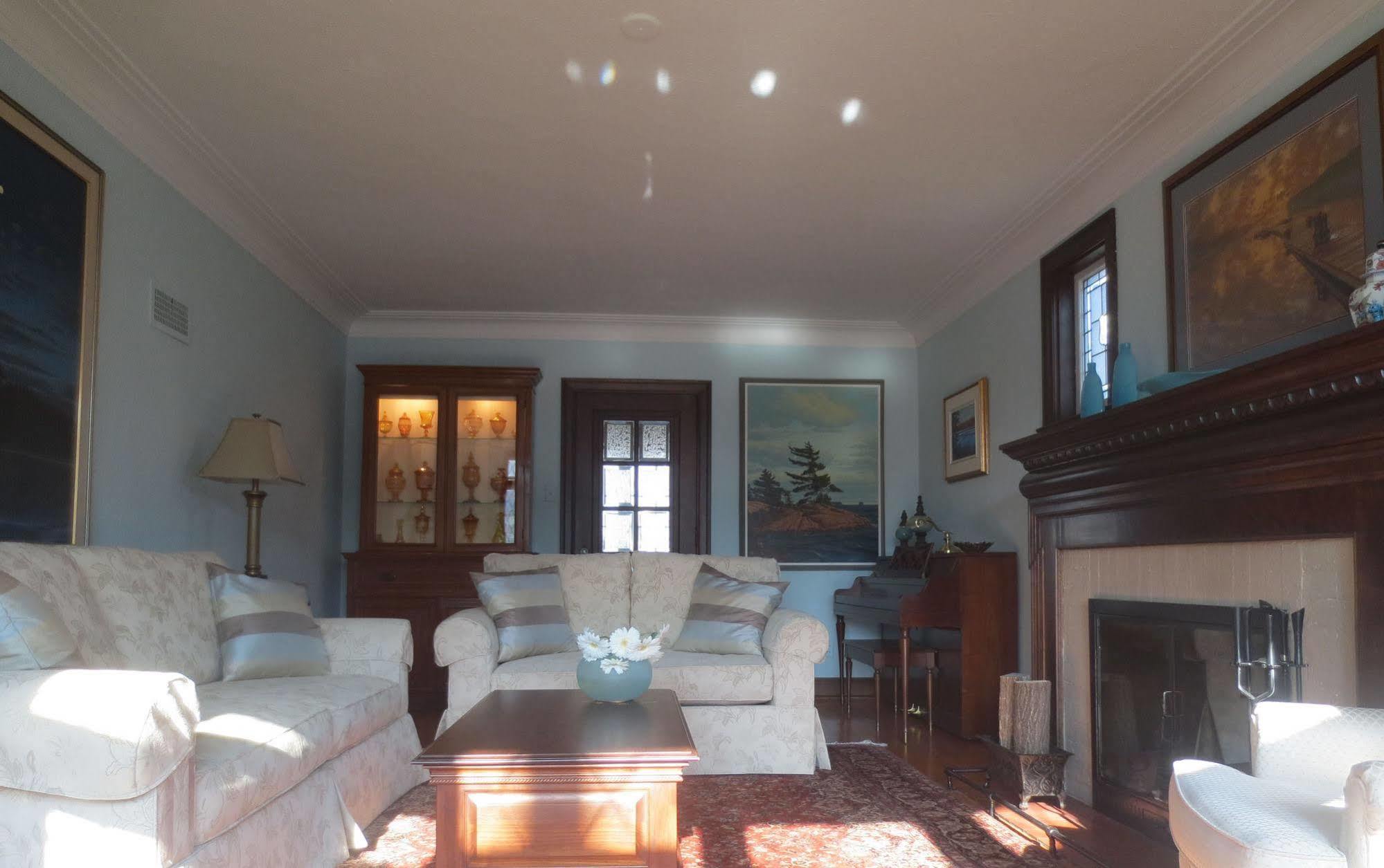 Robinsong Bed and Breakfast Thorold Exterior foto